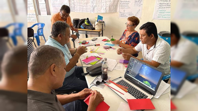 Más de 3 mil docentes michoacanos se actualizan en Nueva Escuela Mexicana