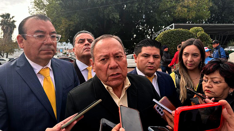 Jesús Zambrano cierra filas a favor de Araceli Saucedo en precandidatura al Senado