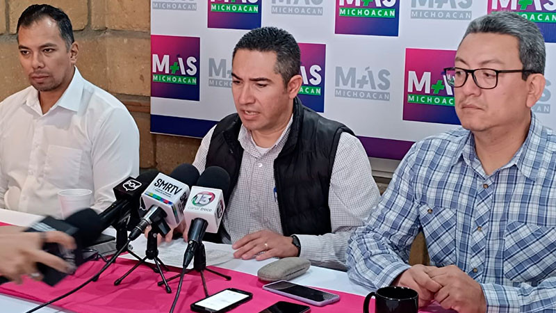 Más Michoacán afirma que en Michoacán hay carreteras inseguras para transitar 