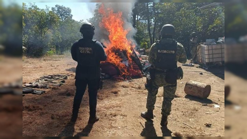 Golpe al crimen en Apatzingán, Michoacán: Destruyen tres campamentos en Acahuato