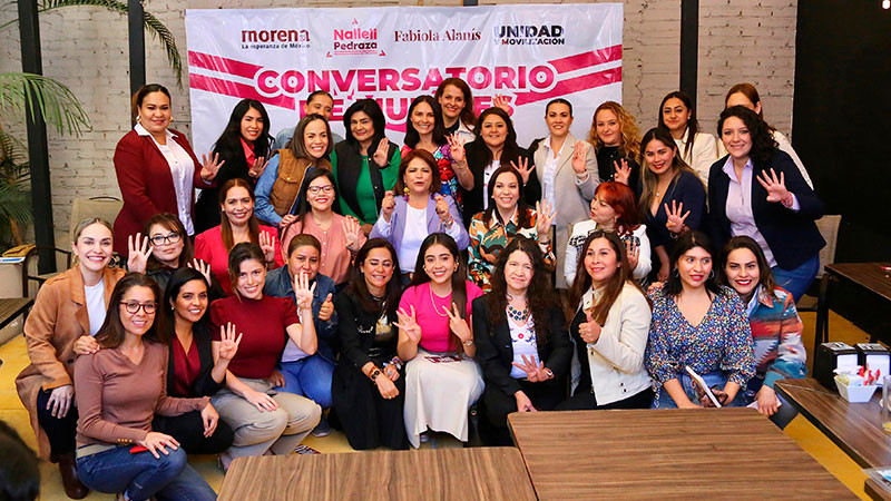 En encuentro con liderazgos femeninos de Michoacán, Nalleli Pedraza asegura que ahora es tiempo de mujeres