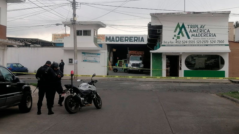 Desconocidos balean negocio en Uruapan, Michoacán