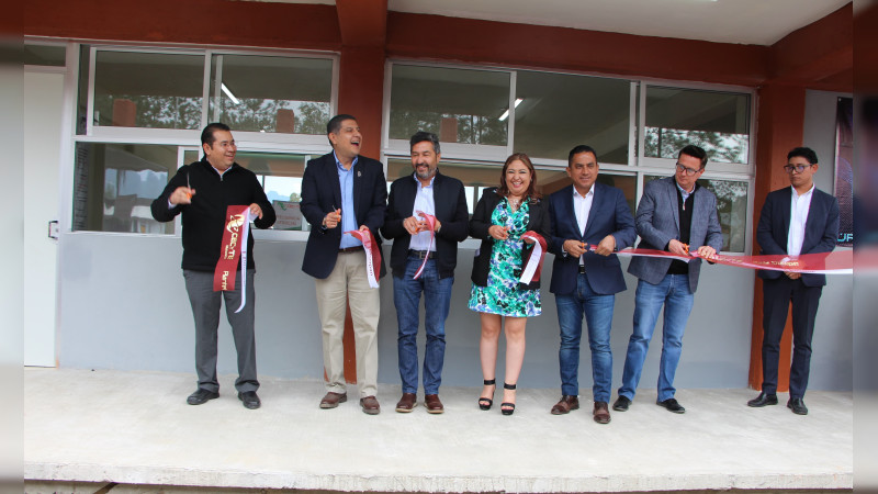 Fortalecen infraestructura educativa en Cecytem plantel Uruapan