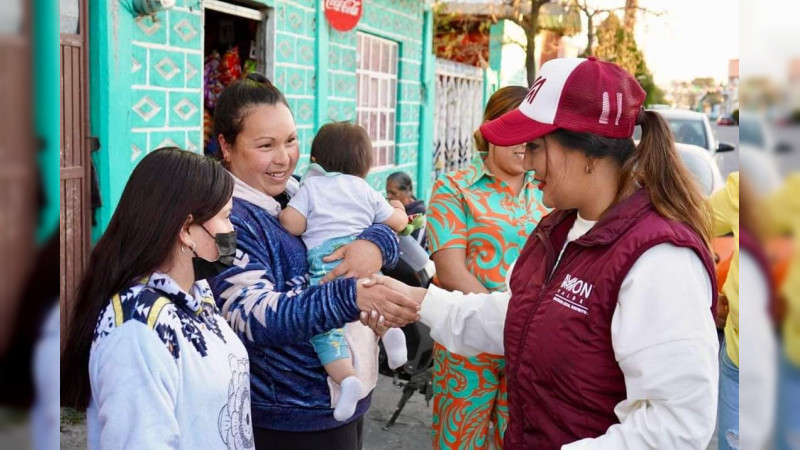 Seguiremos haciendo equipo para llevar bienestar a las familias de Zacapu: Mónica Valdez