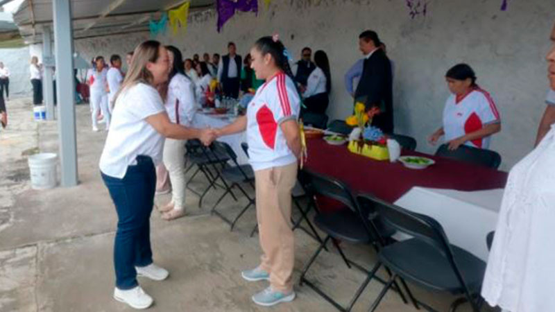 Darán oportunidades laborales a internas del penal de Uruapan, Michoacán