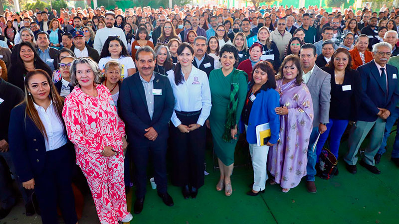 Participan más de mil docentes en Encuentro de Saberes Pedagógicos