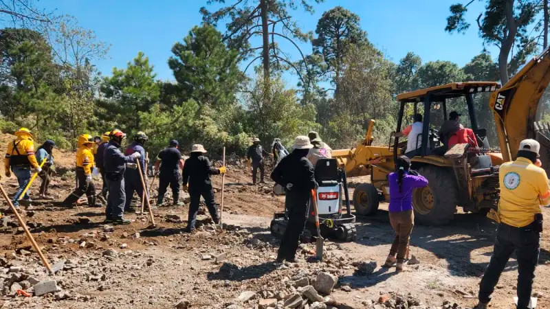 Localizan fosa clandestina en zona del Ajusco; encuentran 5 restos óseos