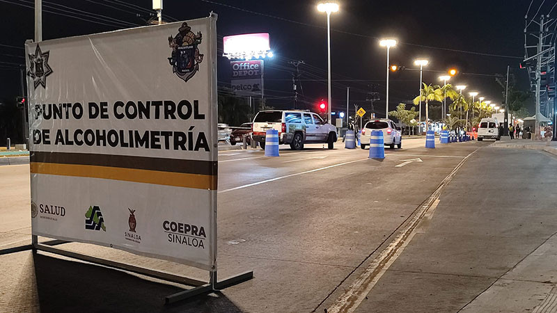 Juez cívico sanciona a 30 conductores que dieron positivo en alcoholímetro, en Mazatlán, Sinaloa 