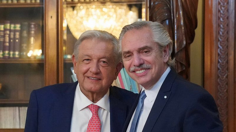 Alberto Fernández, expresidente de Argentina, visita a AMLO en Palacio Nacional