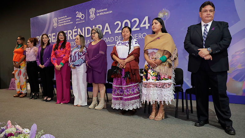 Tres michoacanas distinguidas obtienen la Presea Eréndira 2024 