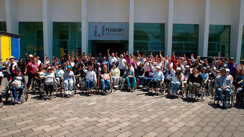 Inauguran curso para atender a personas con discapacidad en Uruapan