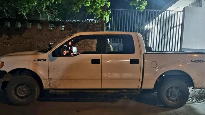 En Tepalcatepec, Michoacán, detienen a dos sujetos armados