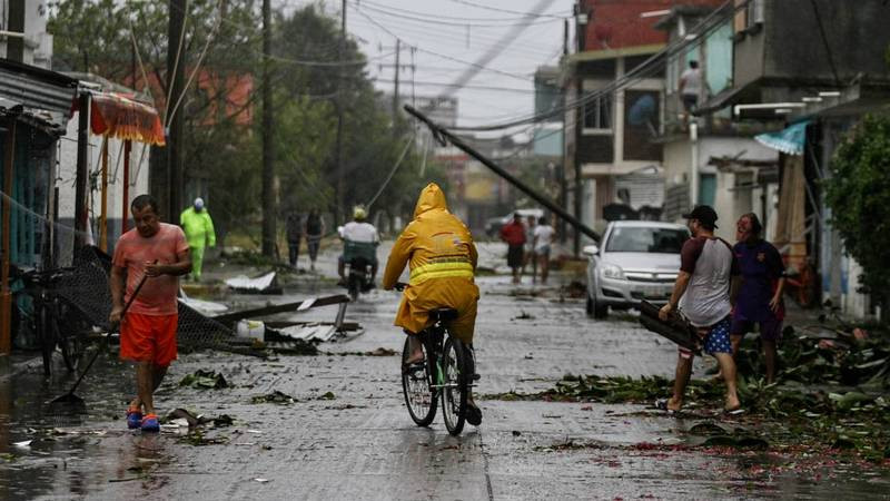 Morena aprueba reforma para que estados y municipios paguen costos por desastres naturales