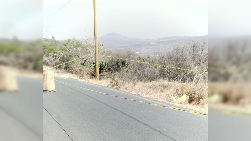 Abandonan el cuerpo sin vida de un hombre con impactos de bala, en Apaseo el Grande, Guanajuato