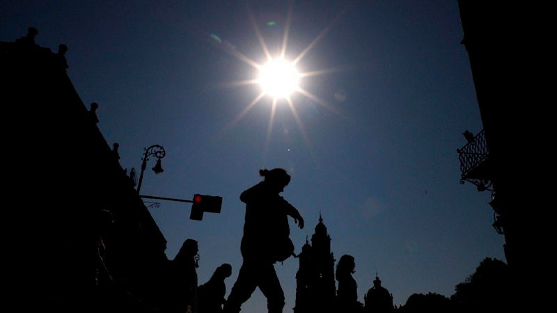 Llega primera onda de calor a México; 7 estados prevén temperaturas de hasta más de 45 grados