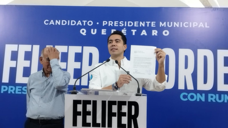 Felipe Macías presenta 5 de 5 y reta a candidatos a hacerlo