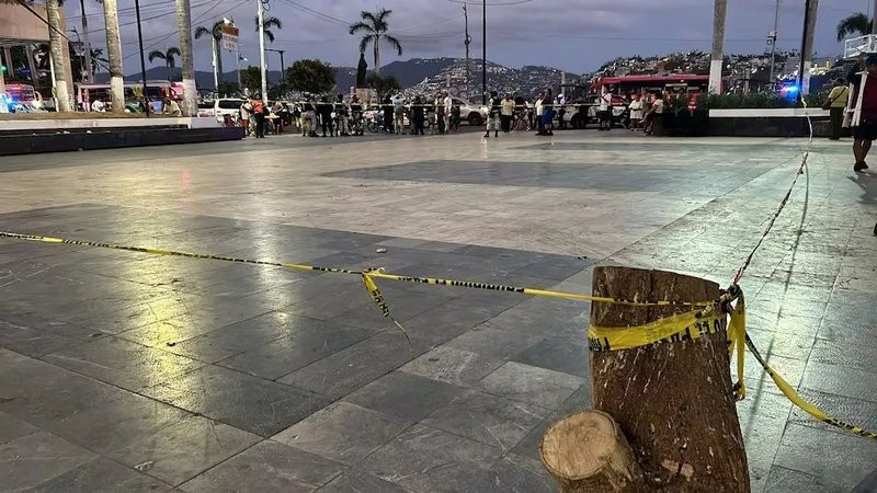 Fiscalía apunta que ataque explosión de zócalo de Acapulco pudo ser intencional; hay 9 lesionados