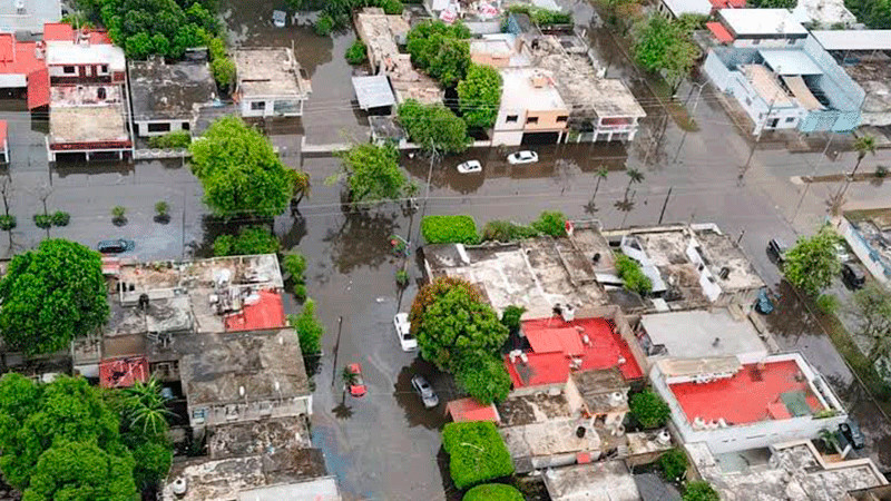 Plan Marina apoya a poblaciones en Chetumal, Quintana Roo, por inundaciones