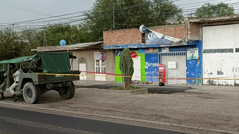 Atacan a balazos a clientes en depósito de cervezas en Celaya, Guanajuato; pierden la vida 