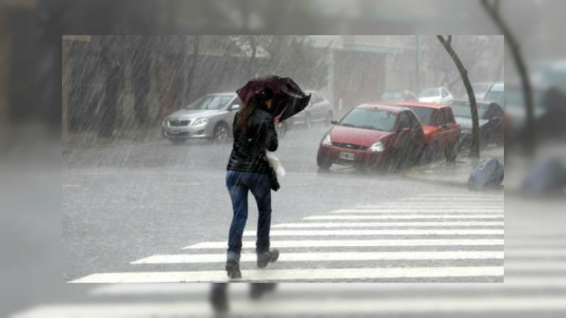 Ante persistencia de lluvias, activan alertas naranja y amarilla en Ciudad de México