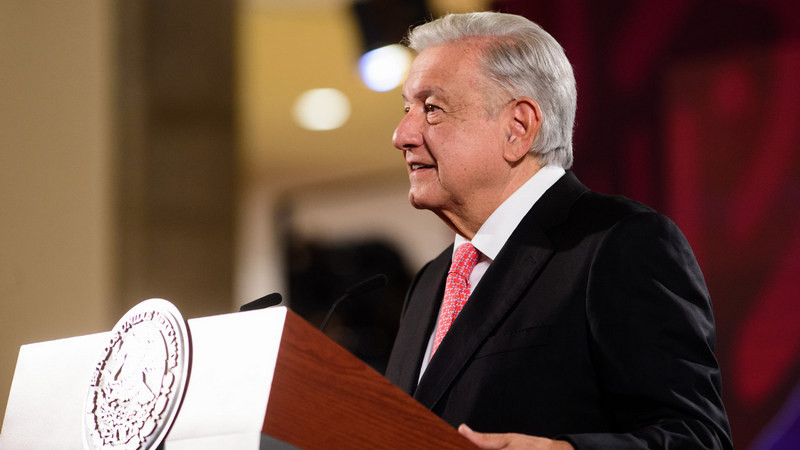 AMLO festeja que juez De la Peza retirara orden de nombrar a 2 magistrados del Tribunal Electoral