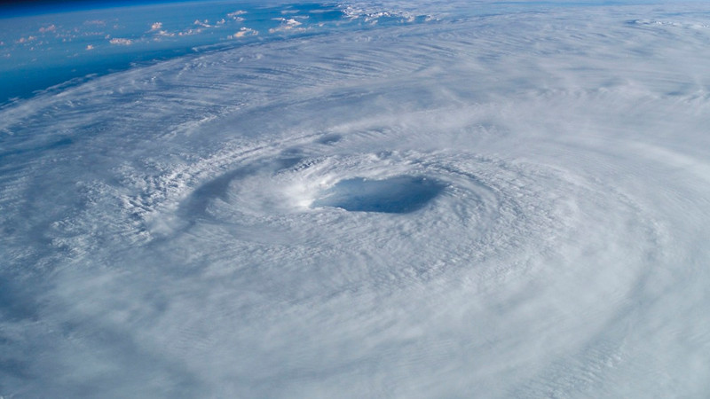 'Beryl' se debilita a categoría 1 en su paso por México; se mantiene alerta roja en Yucatán