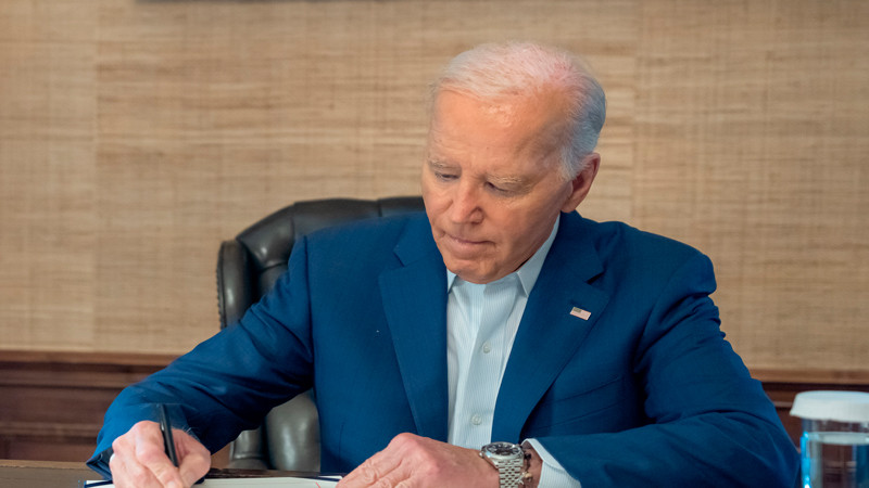 Biden regresa a la campaña con una sensación 