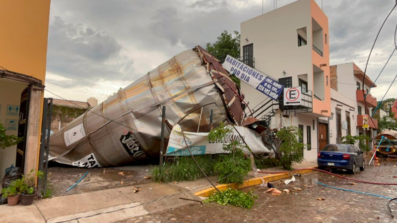 Suman siete personas fallecidas tras explosión en fábrica tequilera en Jalisco