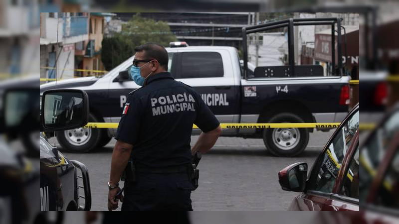 Atacan a balazos a policías en Pátzcuaro, Michoacán 