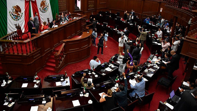 Dos diputados buscan la coordinación de la bancada del PVEM en el Congreso de Michoacán 