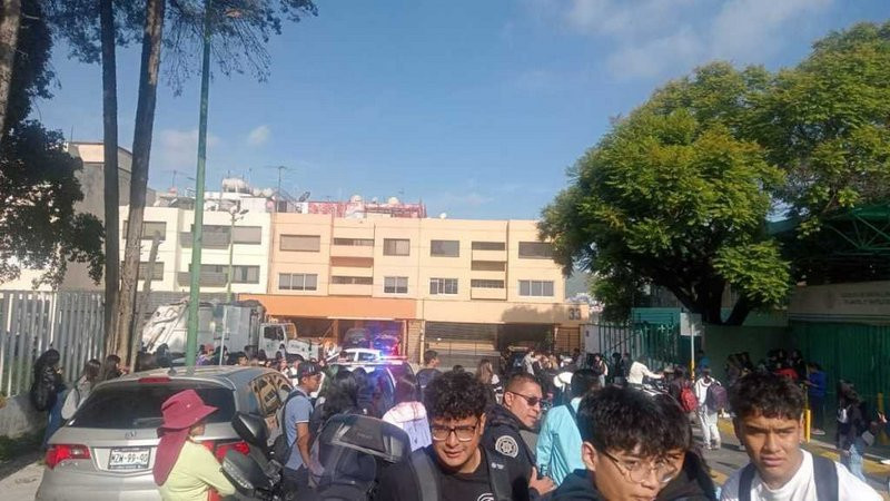 Muere estudiante al interior del Colegio de Bachilleres 5 en el Estado de México