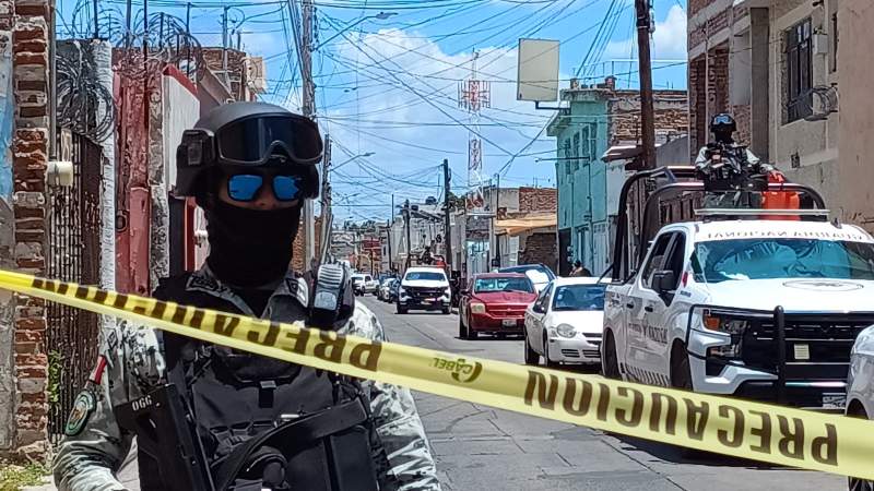 Vecinos escuchan detonaciones en la noche y al día siguiente descubren 4 cuerpos en Celaya