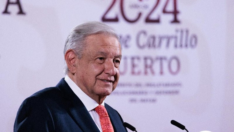 AMLO difunde supuestos sueldos de Jorge Ramos, León Krauze, Ciro Gómez Leyva y Loret de Mola