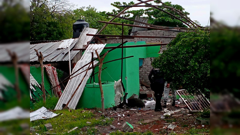 Ya son 7 los muertos por explosión en taller de bombas en Apatzingán, Michoacán 