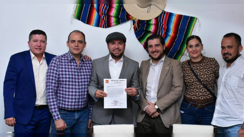 Ratifican a Reyes Galindo  como coordinador del PT en el Congreso de Michoacán