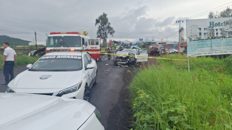 Accidente automovilístico en Peribán, Michoacán deja un muerto y un herido