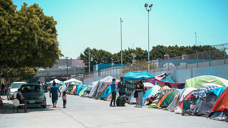 Migrantes solicitan a Claudia Sheinbaum trato digno y libre tránsito 