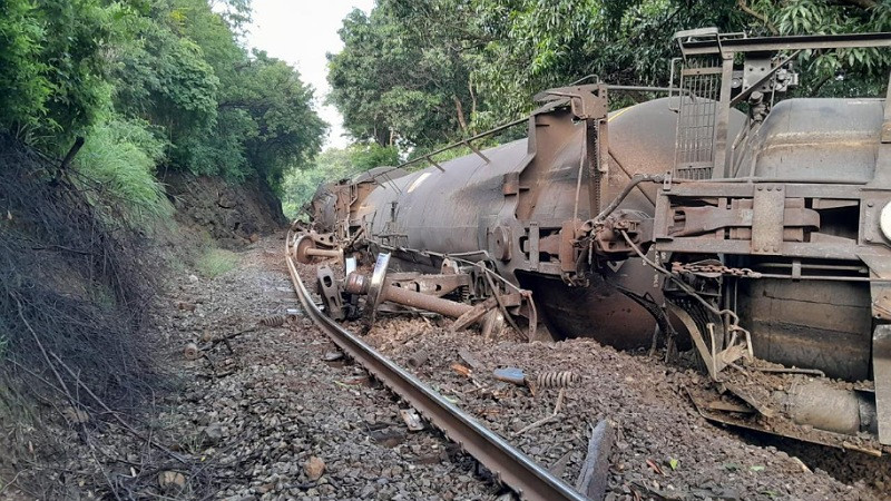 Por enésima ocasión se descarrila el tren en Taretan, Michoacán 