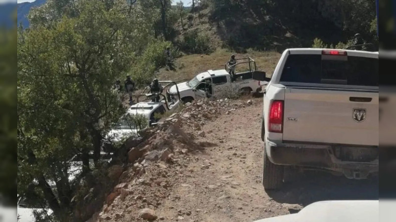 Hallan 5 cuerpos en camioneta de la CFE en Guadalupe y Calvo, Chihuahua