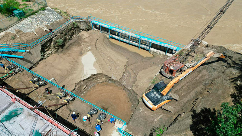 Continúan trabajos para restablecer el servicio de agua potable en Acapulco