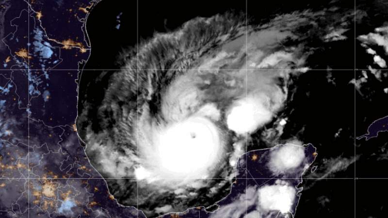 Huracán ‘Milton’ se fortalece a categoría 4; toma rumbo hacia Florida