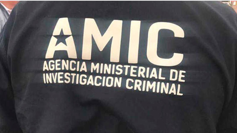 Sujetos vestidos con uniformes de agentes ministeriales asaltan a dos personas en Sonora