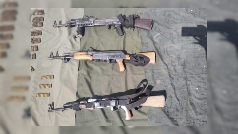 En patrullajes localizan y aseguran tres rifles y más de mil 600 cartuchos en La Ruana, Michoacán 