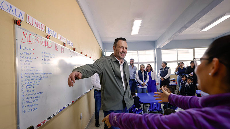 Entrega Mauricio Kuri nuevo edificio en preescolar de Corregidora, Querétaro