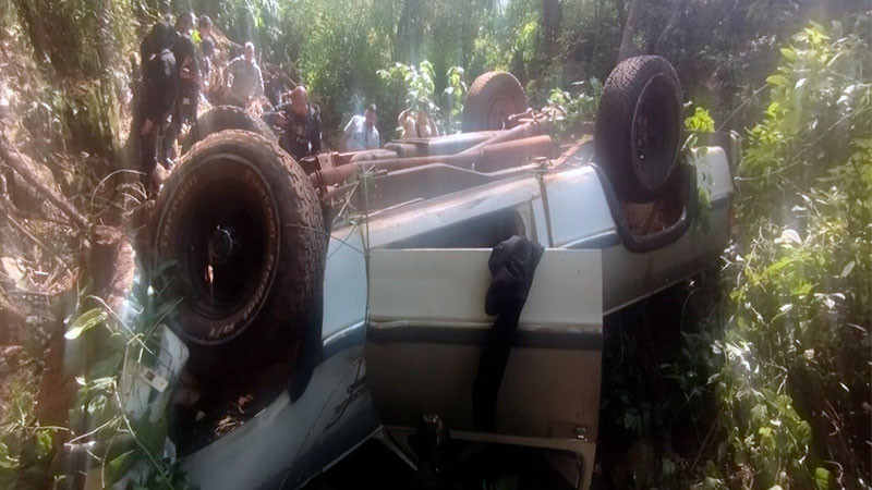 En accidente automovilístico, queda herido joven en Tangamandapio, Michoacán