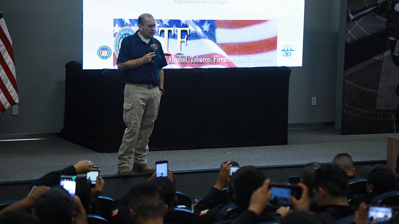 Imparte ATF conferencia de explosivos a corporaciones policiales de Querétaro