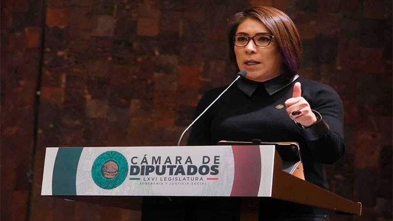 Sufre intento de asalto la diputada María Luisa Mendoza, en la carretera México-Querétaro