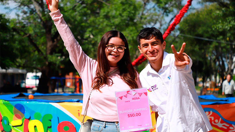 Feria Rosa del DIF Morelia logra recursos para apoyar a 150 mujeres con cáncer de mama 