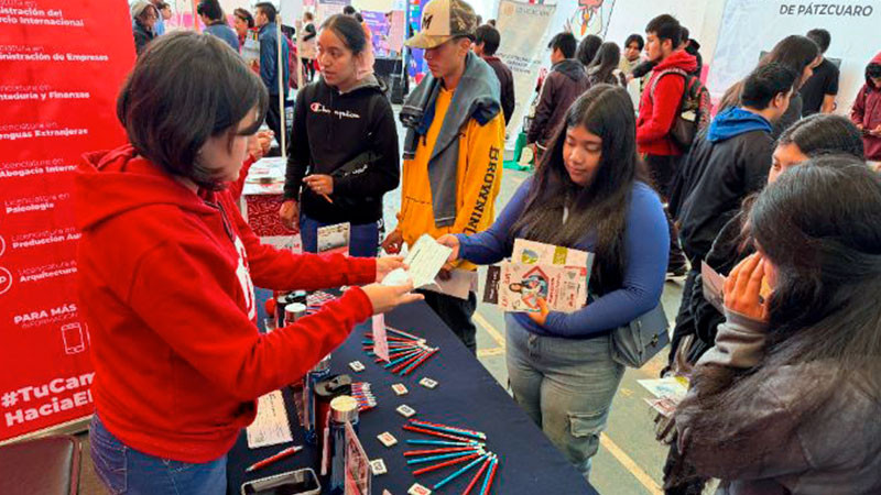 Más de 800 estudiantes visitaron la ExpoUnis 2024, en Pátzcuaro, Michoacán