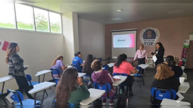 Llevó el Centro de Justicia Integral para las Mujeres pláticas sobre prevencióndel cáncer de mama